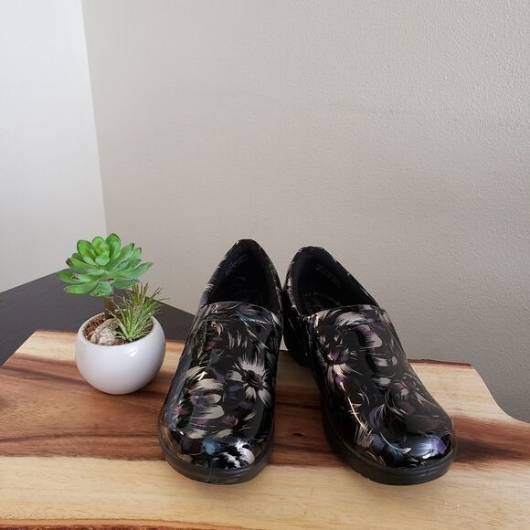 Easy works by easy street  Women shoes sz 8.5 - Picture 2 of 6